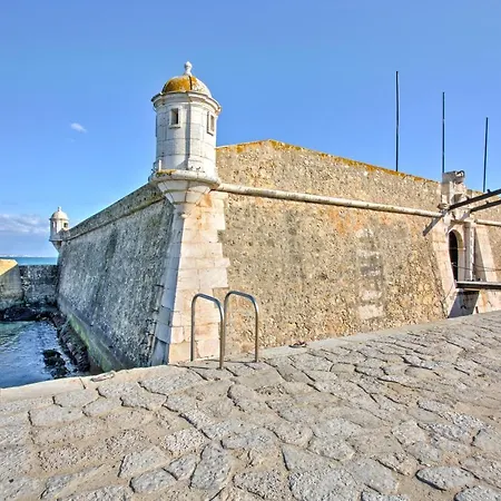 Old Town - Rua Conselheiro Λάγος